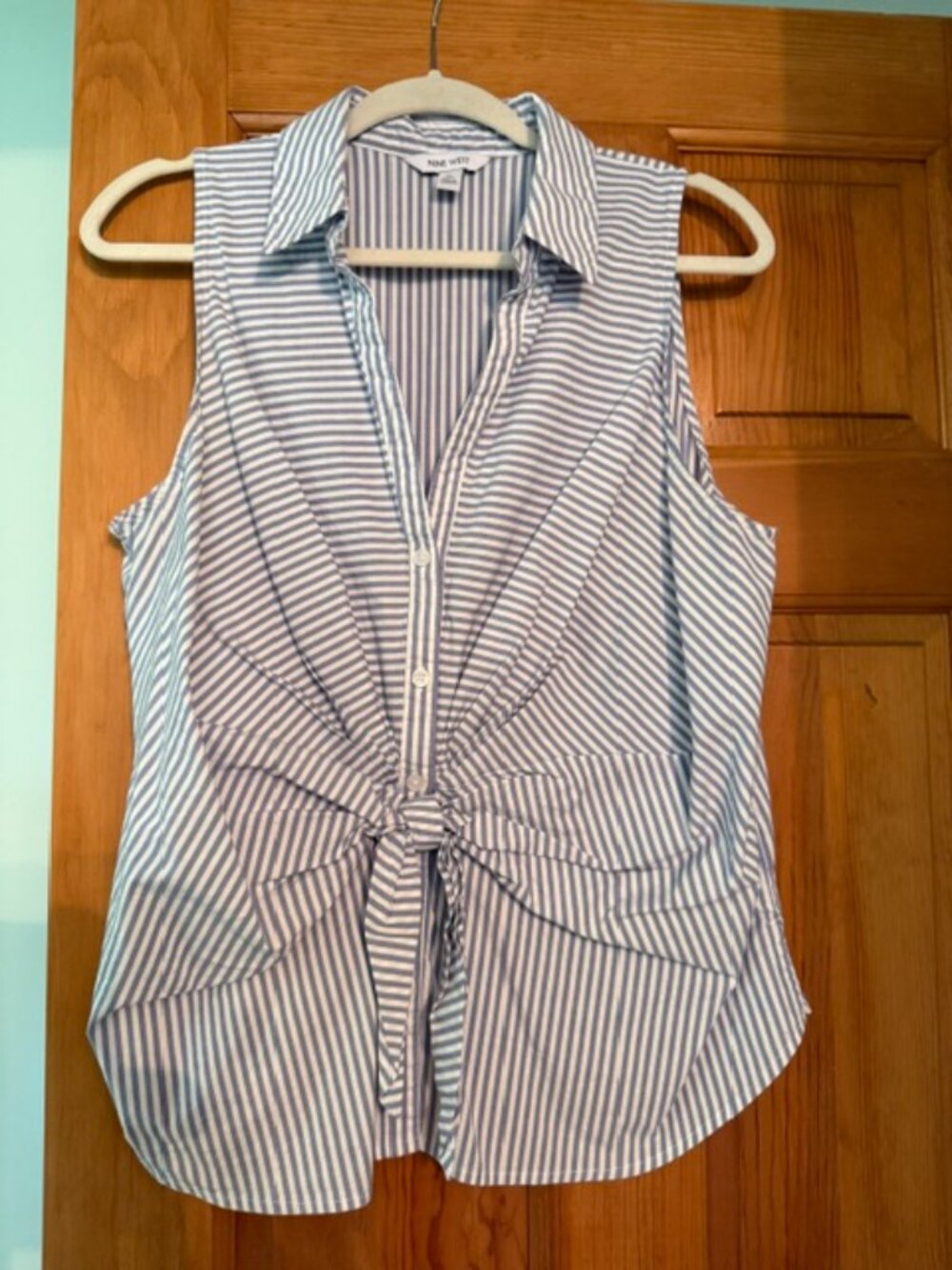 Nine West, Sleeveless White/Blue Striped Tie-Front Poplin Blouse, XL